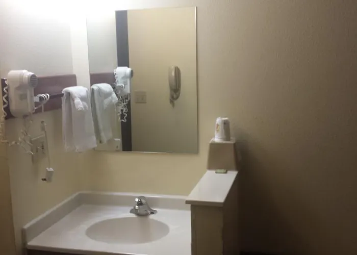 Super 8 By Wyndham Wyoming