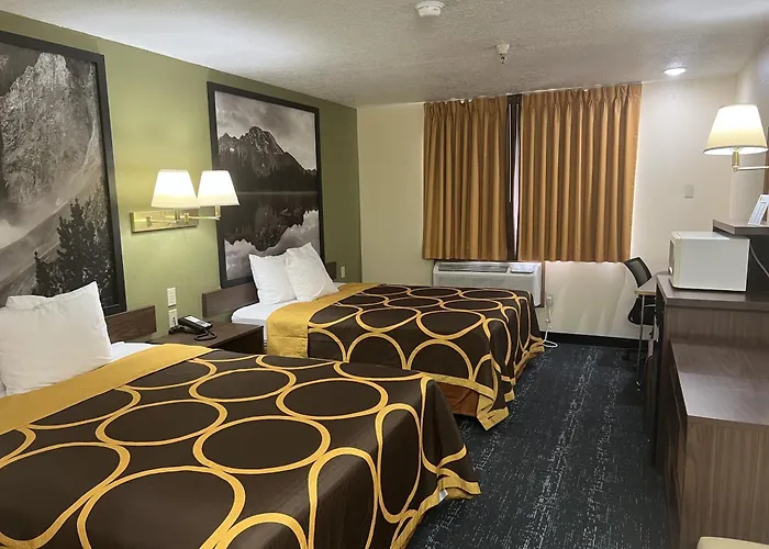Super 8 By Wyndham Wyoming 2*