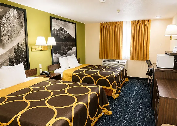 Super 8 By Wyndham Wyoming Motel 2*