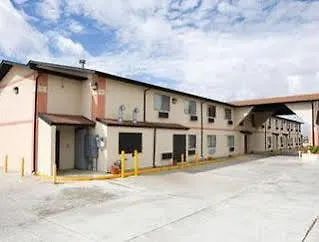 Super 8 By Wyndham Wyoming Motel 2*